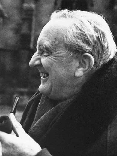 Författarporträtt av Tolkien, J.R.R.