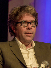 Portrait image of Jonathan Franzen