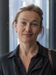 Poträttbild av Mikaela Strömberg