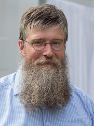 Poträttbild av Philip Ardagh