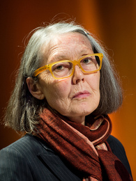 Poträttbild av Anne Carson